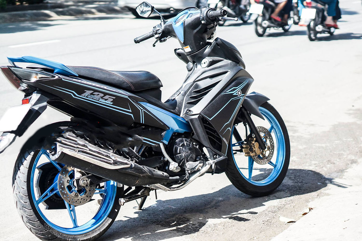 Tem trùm Exciter 135 Blue Lighting