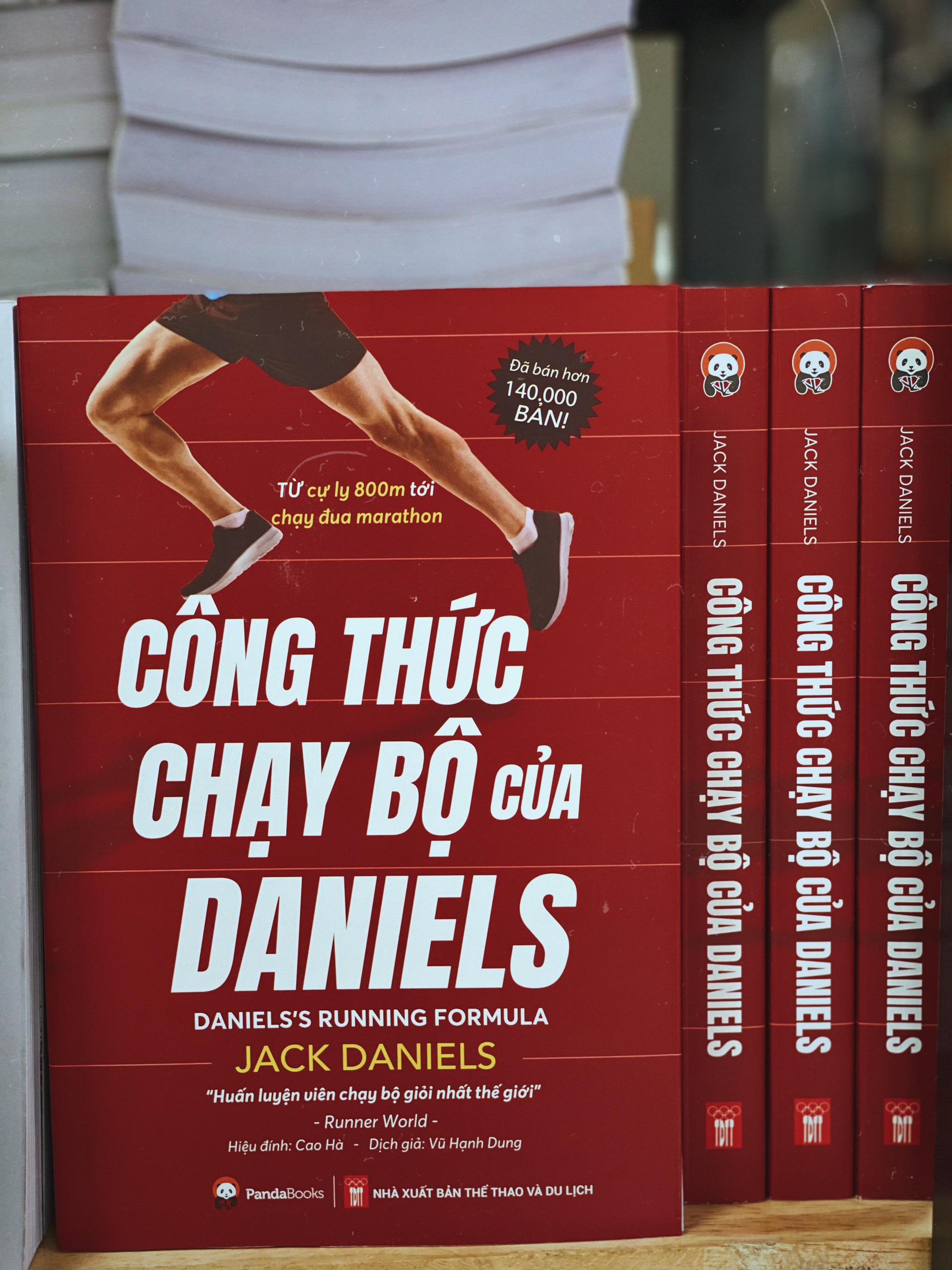 Sách - Combo Thể Thao - Chạy bộ - Công thức Chạy Bộ của Daniels +Cuộc Cách Mạng Trong Chạy Bộ - Pandabooks