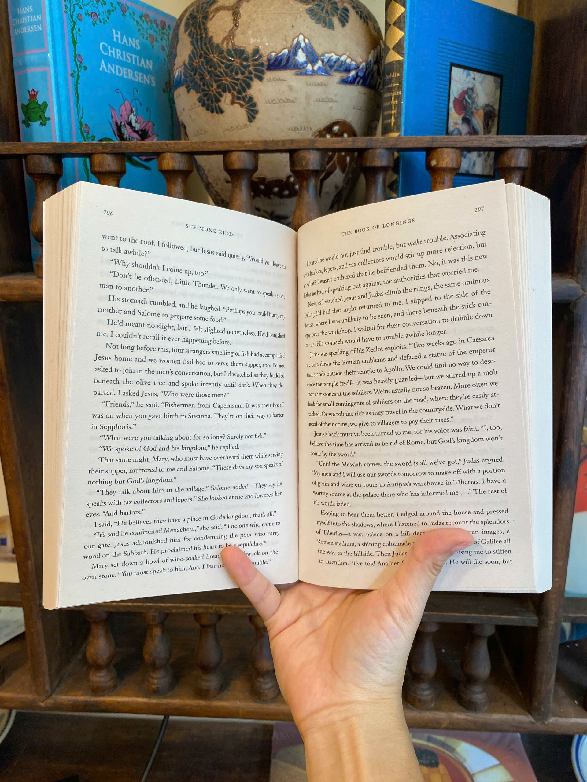 Sách - The Book Of Longings by Sue Monk Kidd | Historical Fiction / Ngoại văn Nhập khẩu