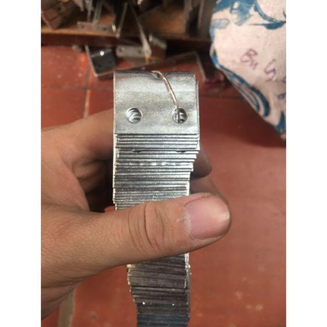 KE GÓC BẢN TO 4 LỖ