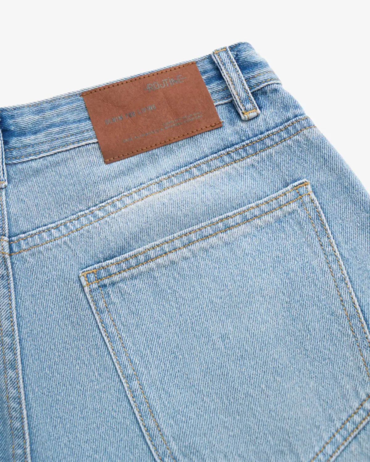 Quần short denim nam / Quần short jeans màu xanh nhạt Form Straight - ROUTINE 10F24DPS002 | ROUTINE CÀ MAU