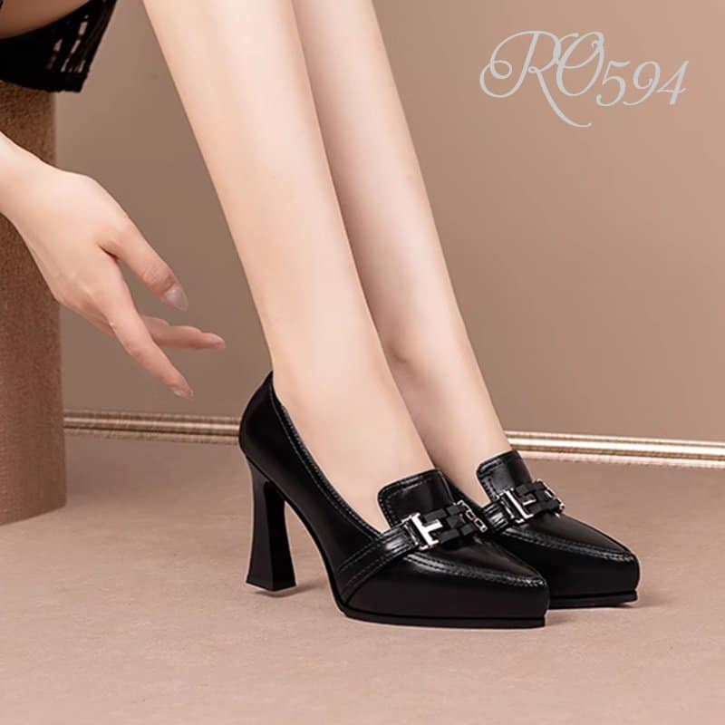 Giày cao gót nữ đẹp đế vuông 9 phân hàng hiệu rosata hai màu đen trắng ro594