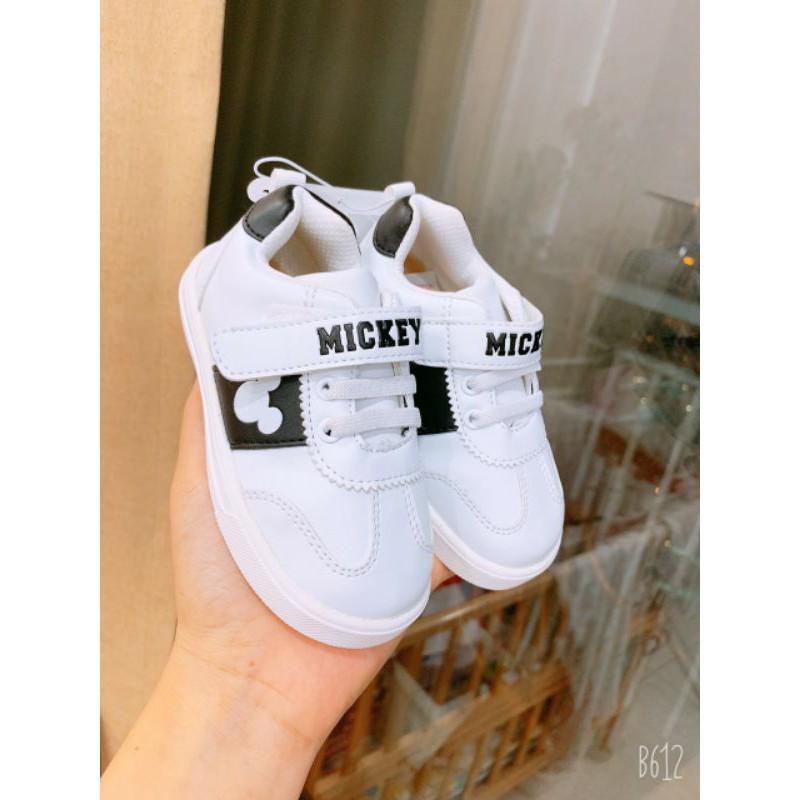 GIÀY MICKEY DƯ XỊN CHO BÉ TRAI VÀ BÉ GÁI