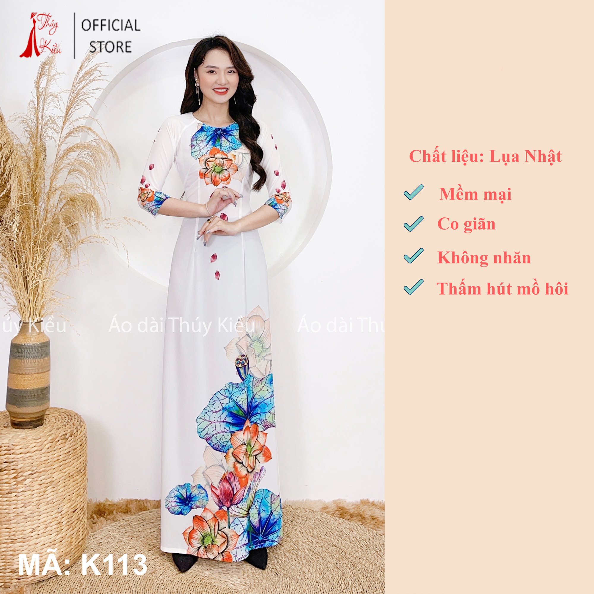 Áo dài Thúy Kiều in 3D lụa Nhật nền trắng in hoa sen K113