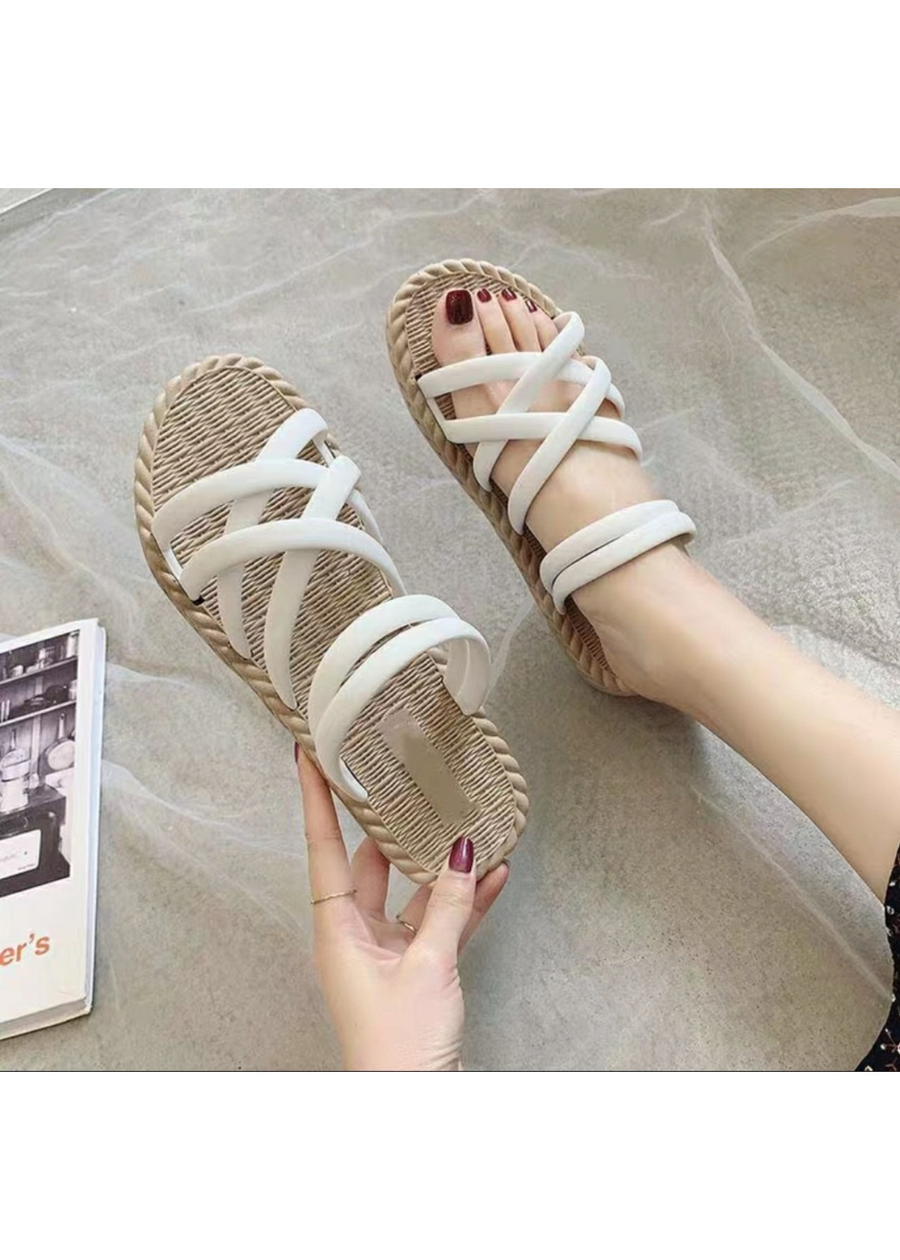 [ FORM NHỎ 1 SIZE] Giày sandal nữ quai chéo nhựa vân cói mẫu hot 2020 đi được 2 kiểu