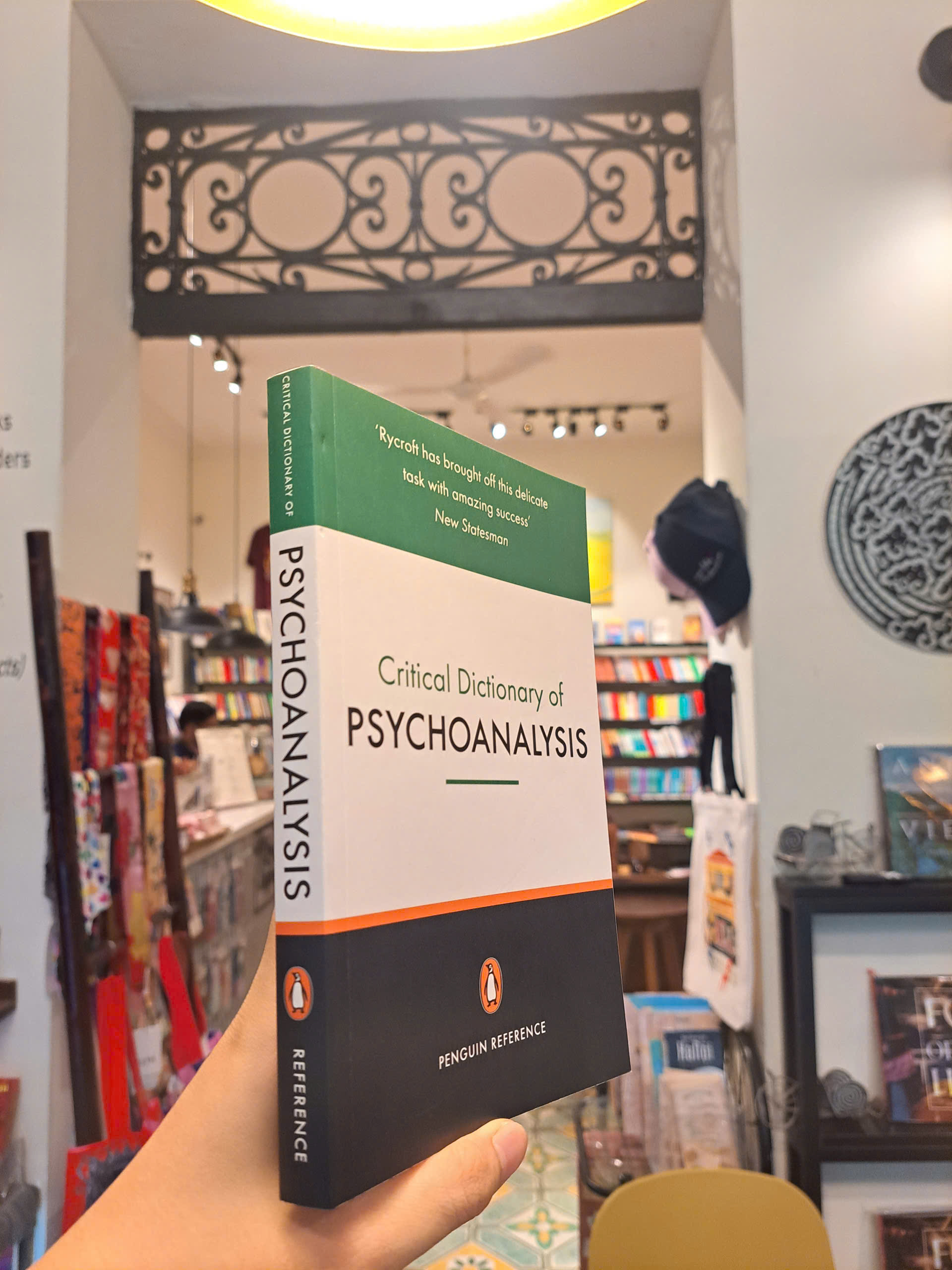 Sách - Critical Dictionary of Psychoanalysis by Charles Rycroft | Psychology / Reference / Ngoại văn