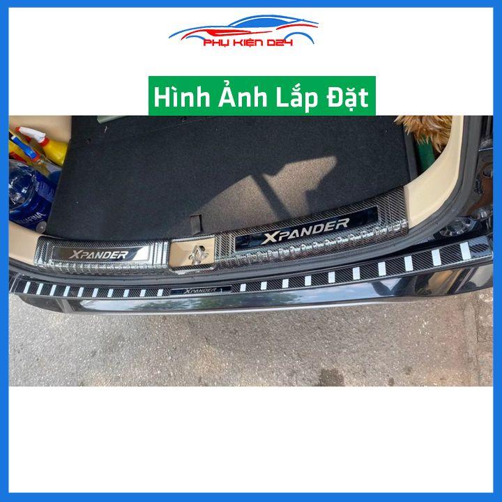 Ốp chống trầy cốp Xpander 2018-2019-2020-2021-2022 thép không gỉ vân Cacbon bảo vệ xe chống va đập