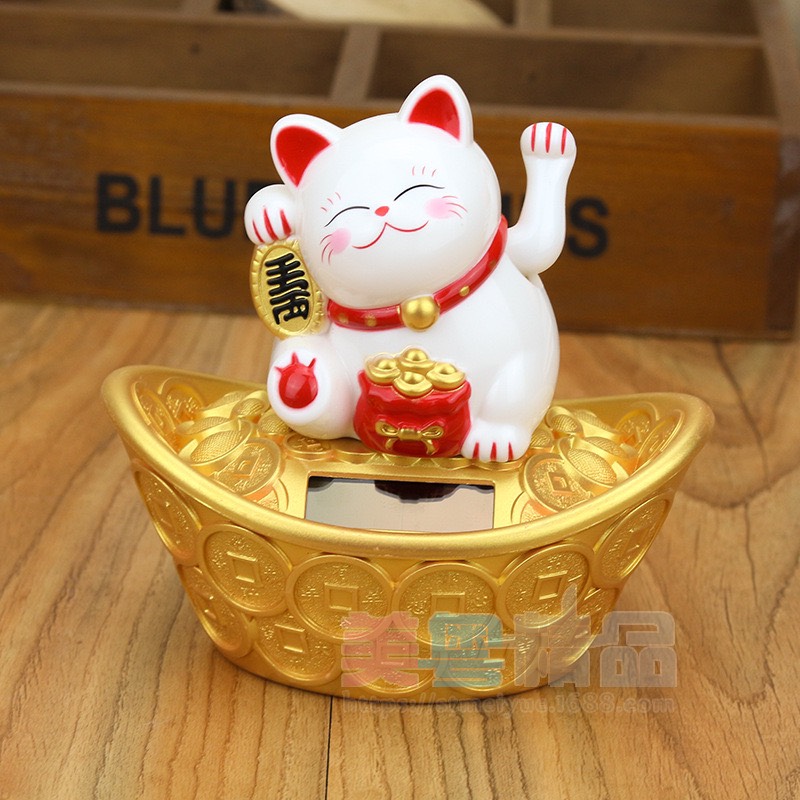 Chú Mèo May Mắn Ngồi Trên Thỏi Vàng DRU-Hàng Chính Hãng