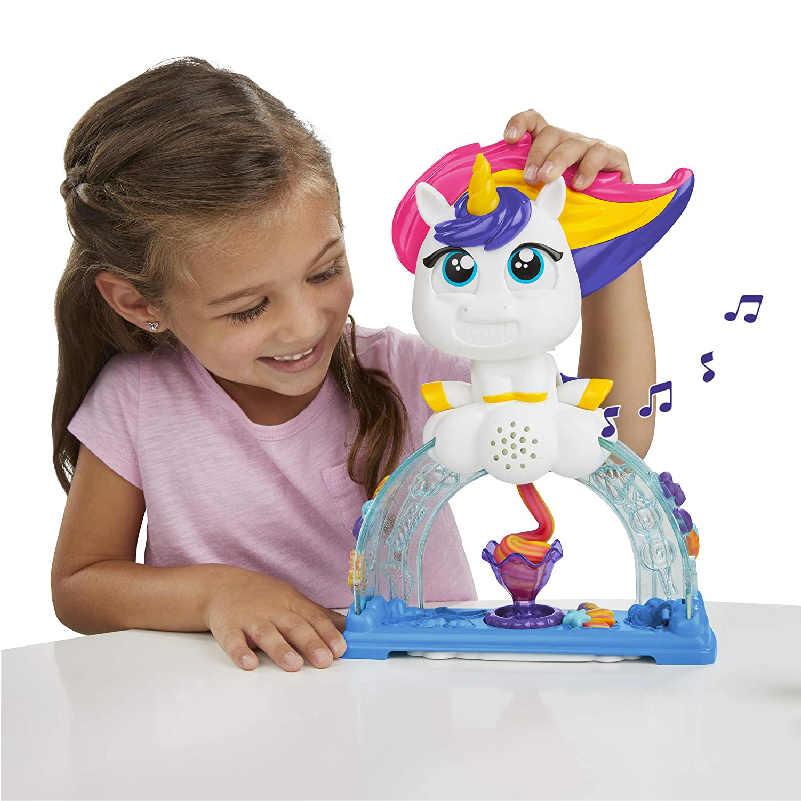 Bộ đồ chơi đất nặn máy làm kem Unicorn kỳ diệu Play-doh E5376