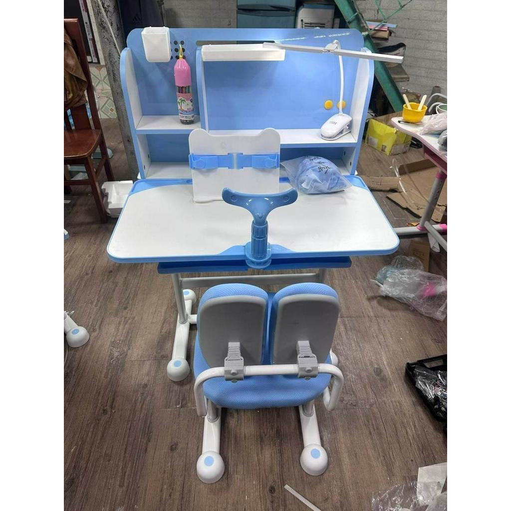 BỘ BÀN GHẾ HỌC SINH A16+ CHỐNG CẬN CHỐNG GÙ KÈM QUÀ TẶNG.