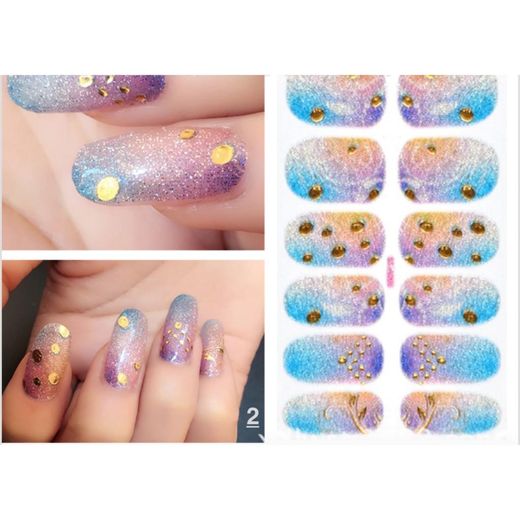 Lô 12 sticker miếng dán móng nail art hoa văn trắng- quà tặng kèm 1 giũa mini và 2 khăn khô vô trùng