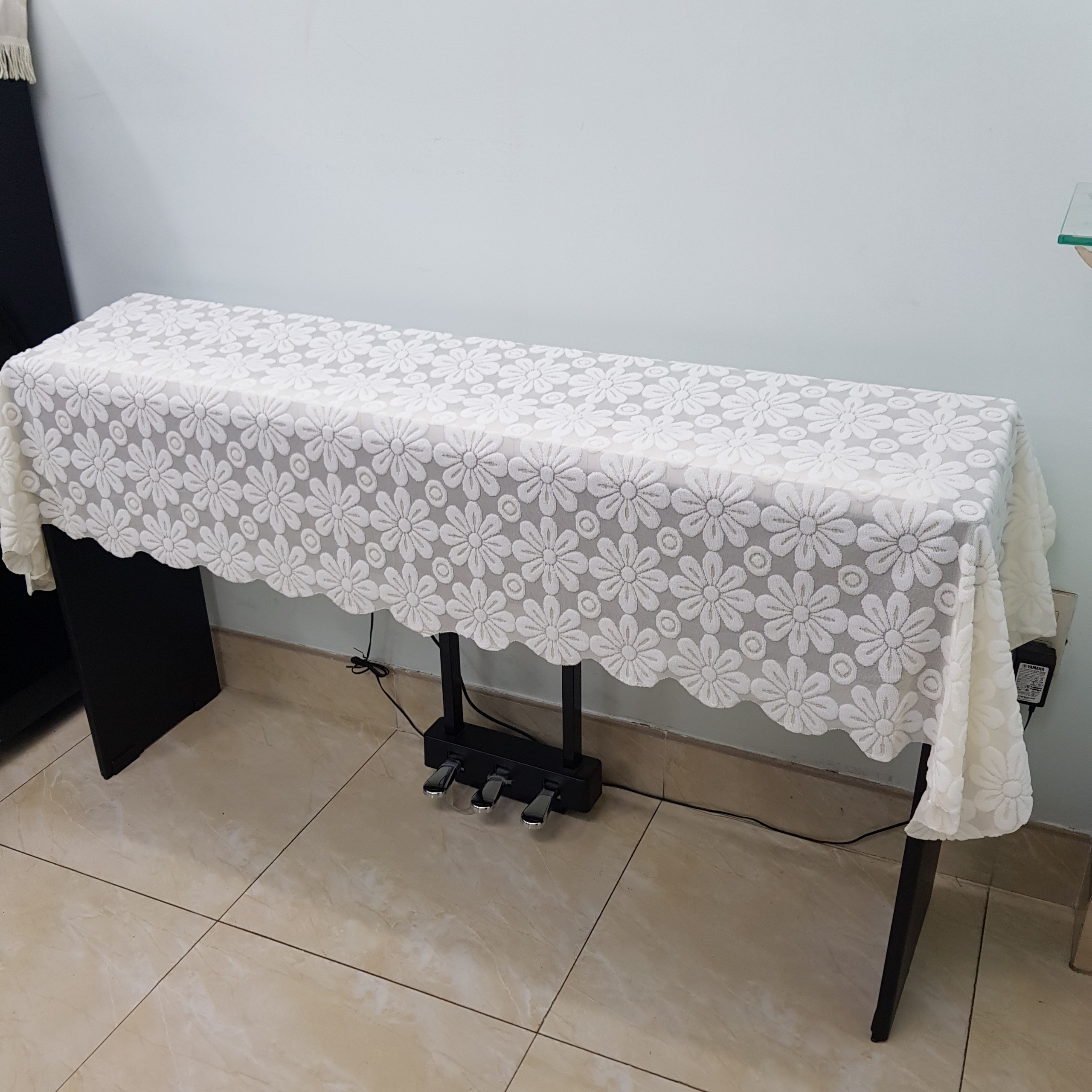 Khăn phủ đàn Piano Điện Hoa Cúc Trắng