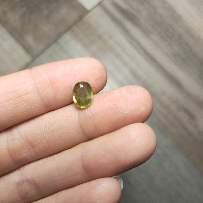 140- ĐÁ SAPHIA XANH LÁ