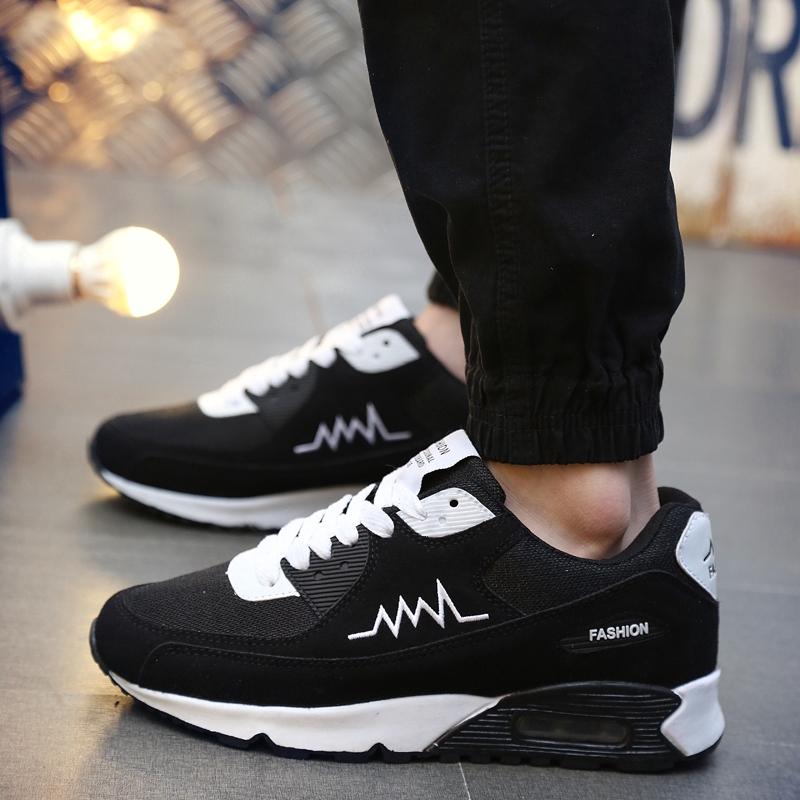 Giày sneaker thoải mái cho cặp đôi