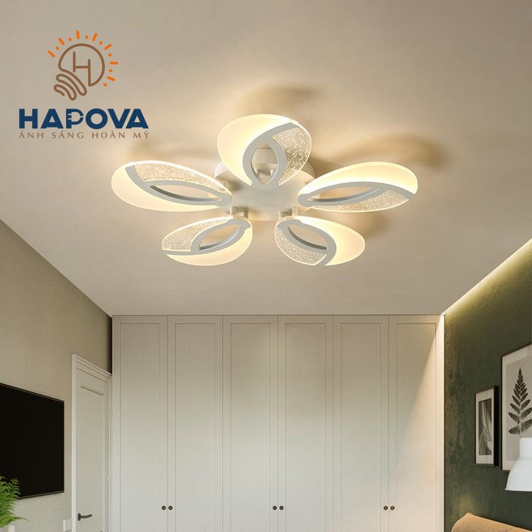 Đèn ốp trần 5 cánh HAPOVA LIWIN 2050