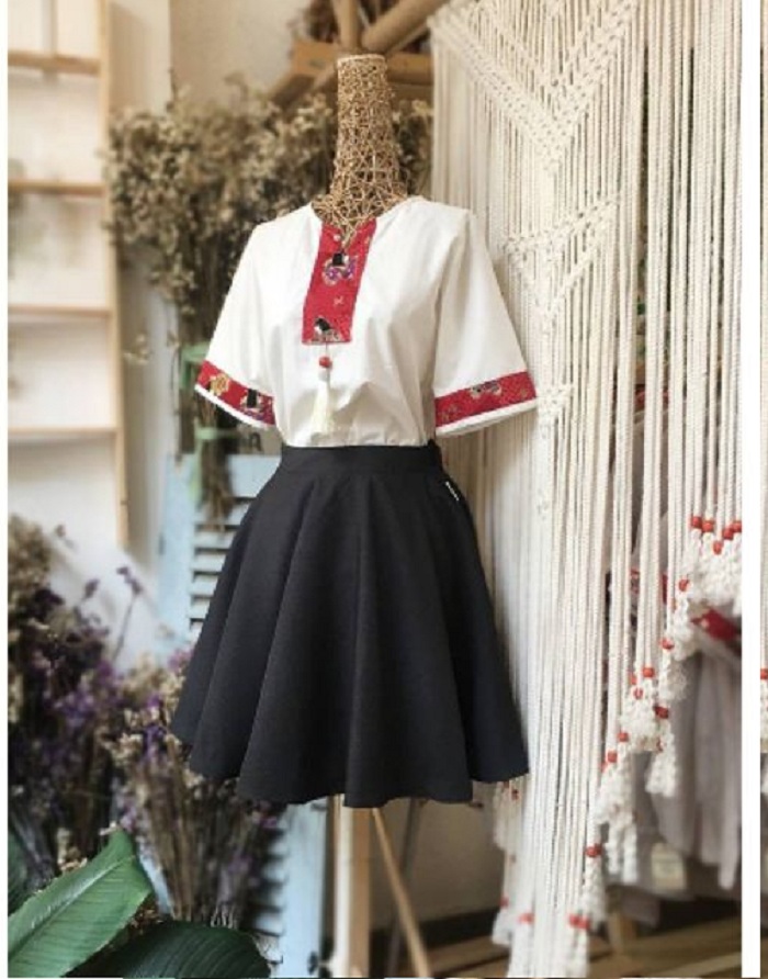 Chân váy xòe đầu gối cho dáng đẹp xinh