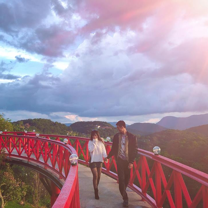 Tour Đà Lạt 3N3Đ: Vườn Hoa Cẩm Tú Cầu - Trại Cún Puppy - Đường Hầm Đất Sét - Que Garden, Khởi Hành Tối Thứ 5 Hàng Tuần