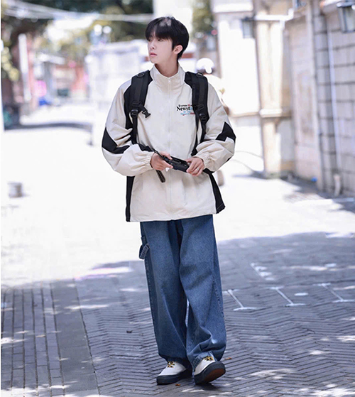 Áo Khoác Dù Nam Chất Đẹp Xịn Form Rộng 2 Lớp Logo In Có 2 Size L,XL Trẻ Trung