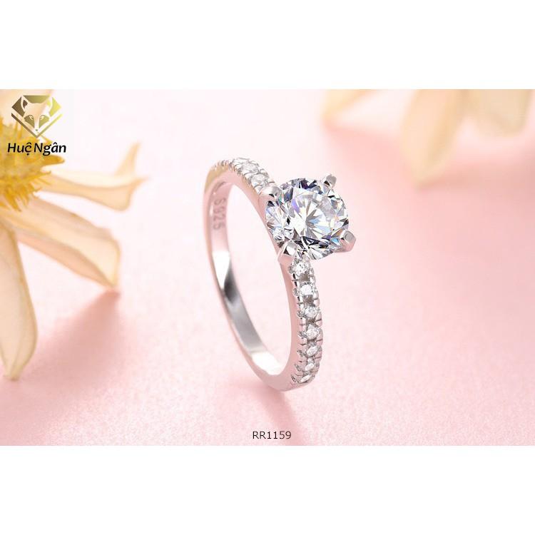 Nhẫn bạc 925 Huệ Ngân - 4 Chấu đính đá 6 li RR1159