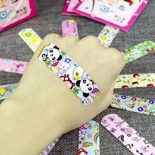 Hộp 100 chiếc băng ugo dán vết thương hình ngộ nghĩnh cho bé yêu