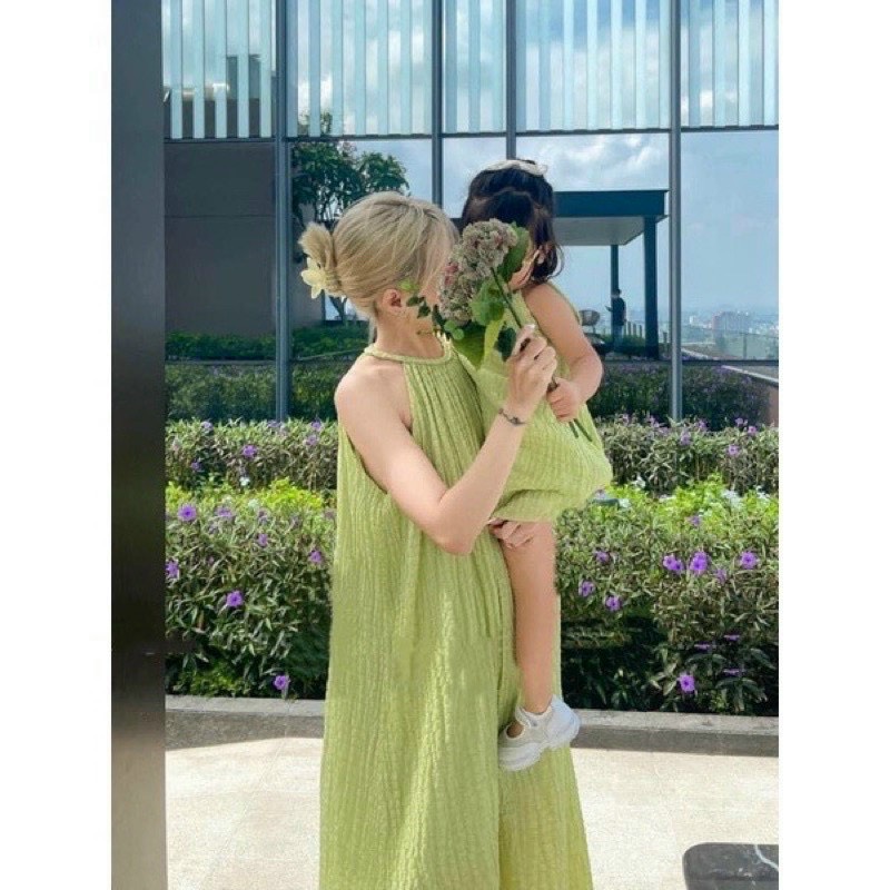 Váy Maxi Cổ Yếm Chất Dũi Xốp cực sang chảnh