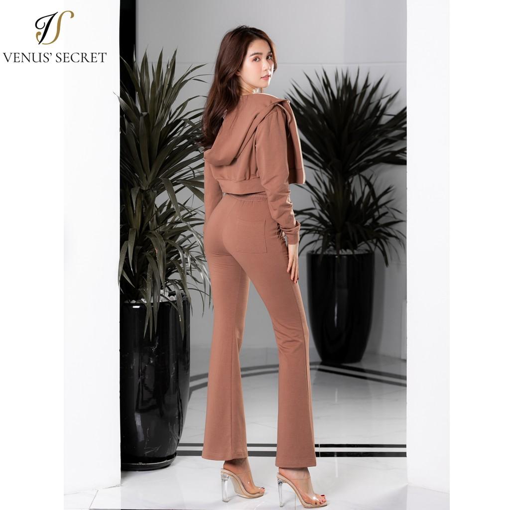 Bộ nỉ Venus' Secret áo croptop quần ống vẩy