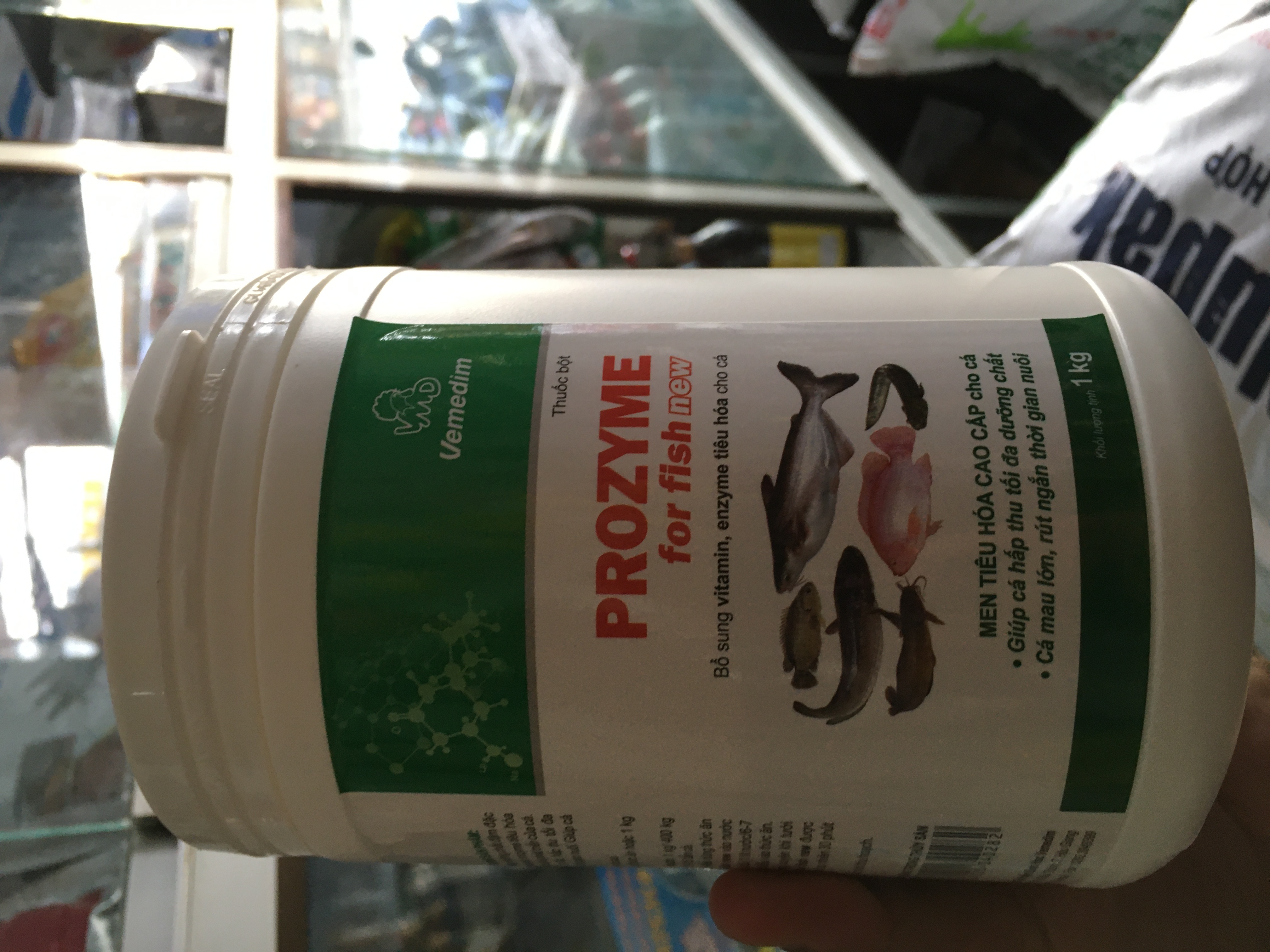 Prozyme for fish new men tiêu hoá cao cấp cho cá tôm , giúp cá hấp thụ tốt dưỡng chất , giúp cá mau lớn , khoẻ mạnh vemedim