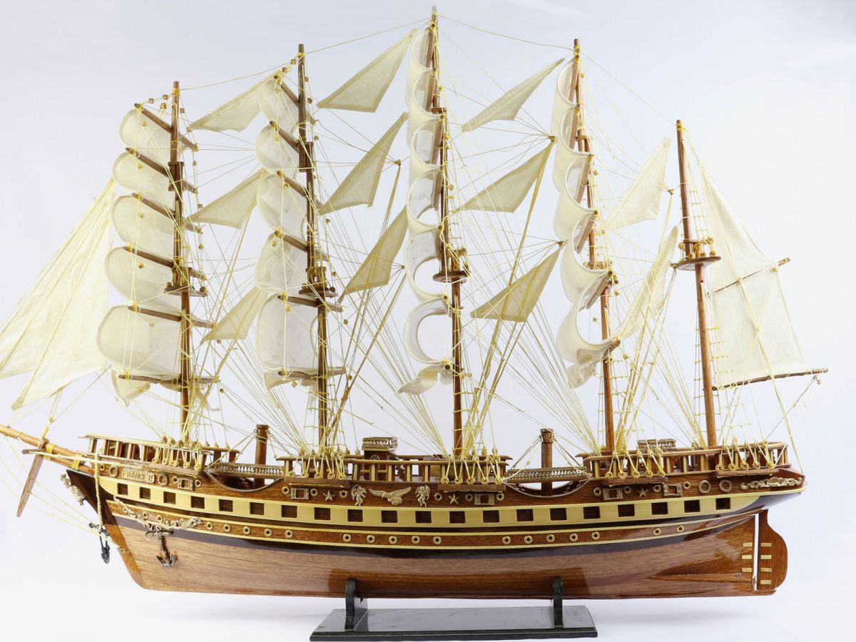 Mô hình tàu thuyền France II thân 80cm  loại 1 gỗ tự nhiên MNV-TB02