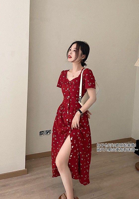 TOBE1SHOP 2023 mùa hè retro màu đỏ đầm nữ tính trà nghỉ váy cao cấp thắt lưng che thịt hiển thị gầy trung bình dài