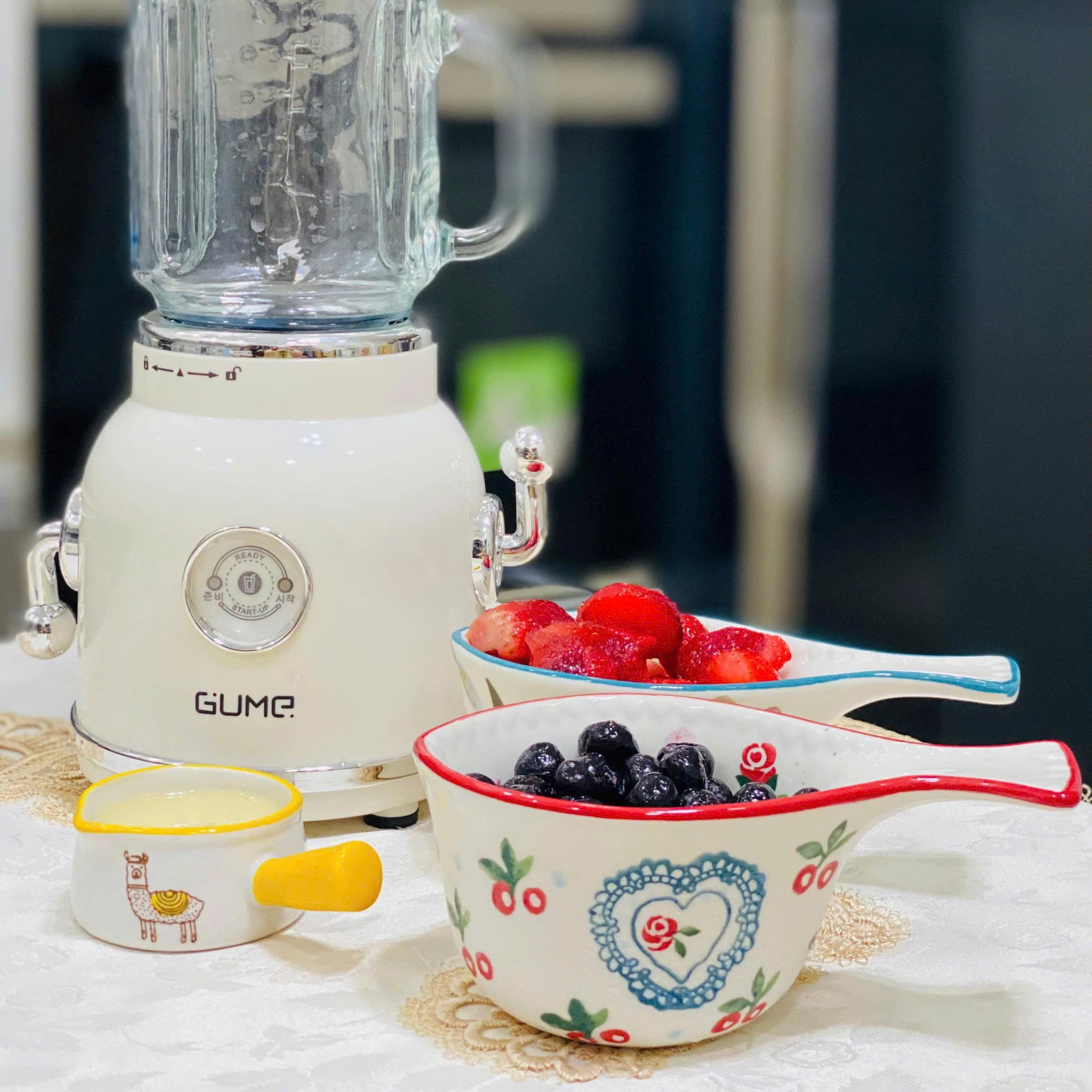 Máy xay sinh tố đa năng 2 cối 600ml Korea GMB-01 lưỡi dao 6 cánh - Hàng chính hãng