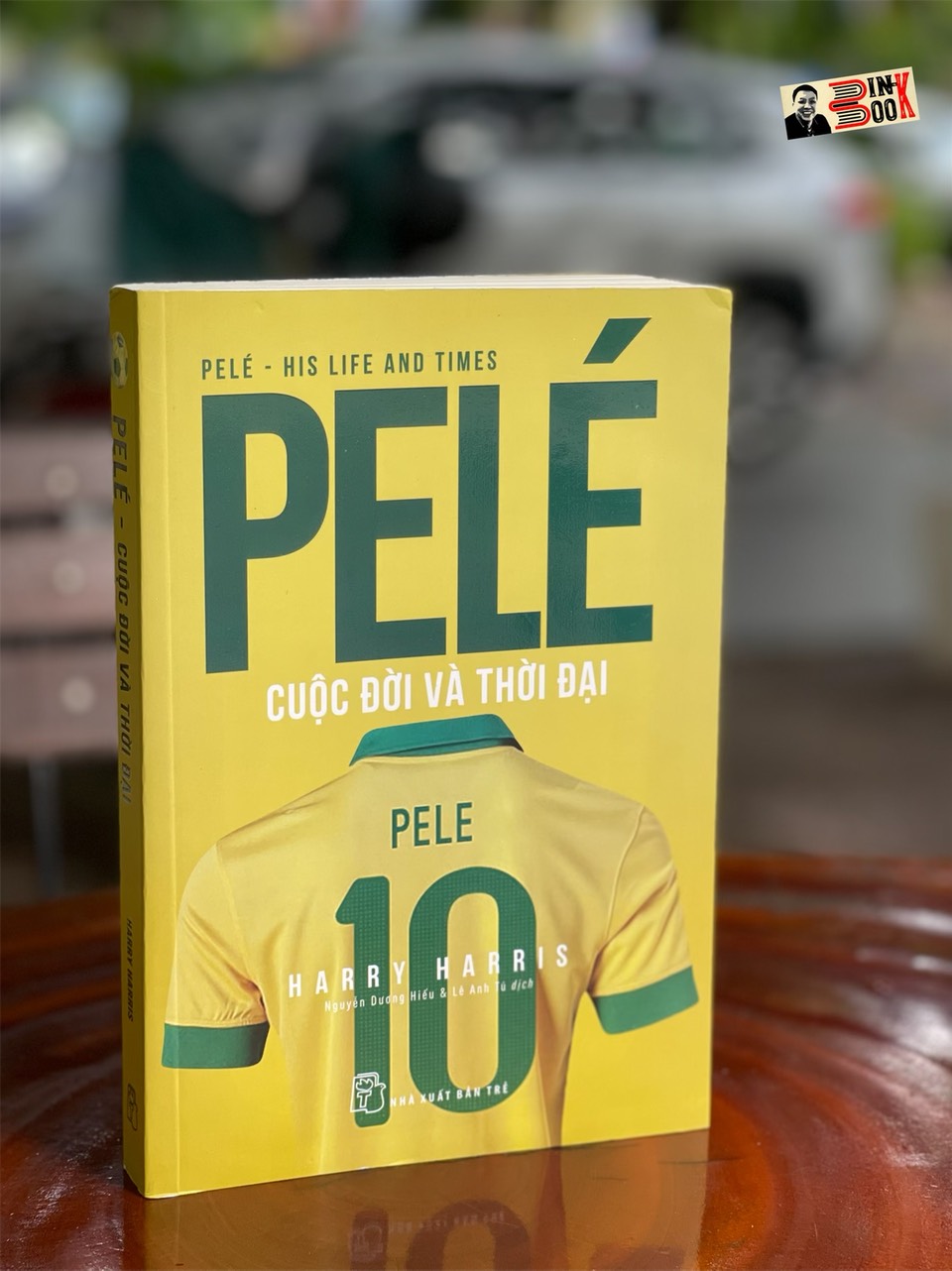 PELÉ CUỘC ĐỜI VÀ THỜI ĐẠI - Harry Harris - Nguyễn Dương Hiếu, Lê Anh Tú dịch - NXB Trẻ (bìa mềm)