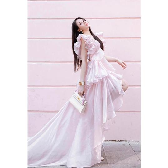 váy maxi cánh tiên nhiều lớp đi tiệc, du lịch phong cách nàng thơ