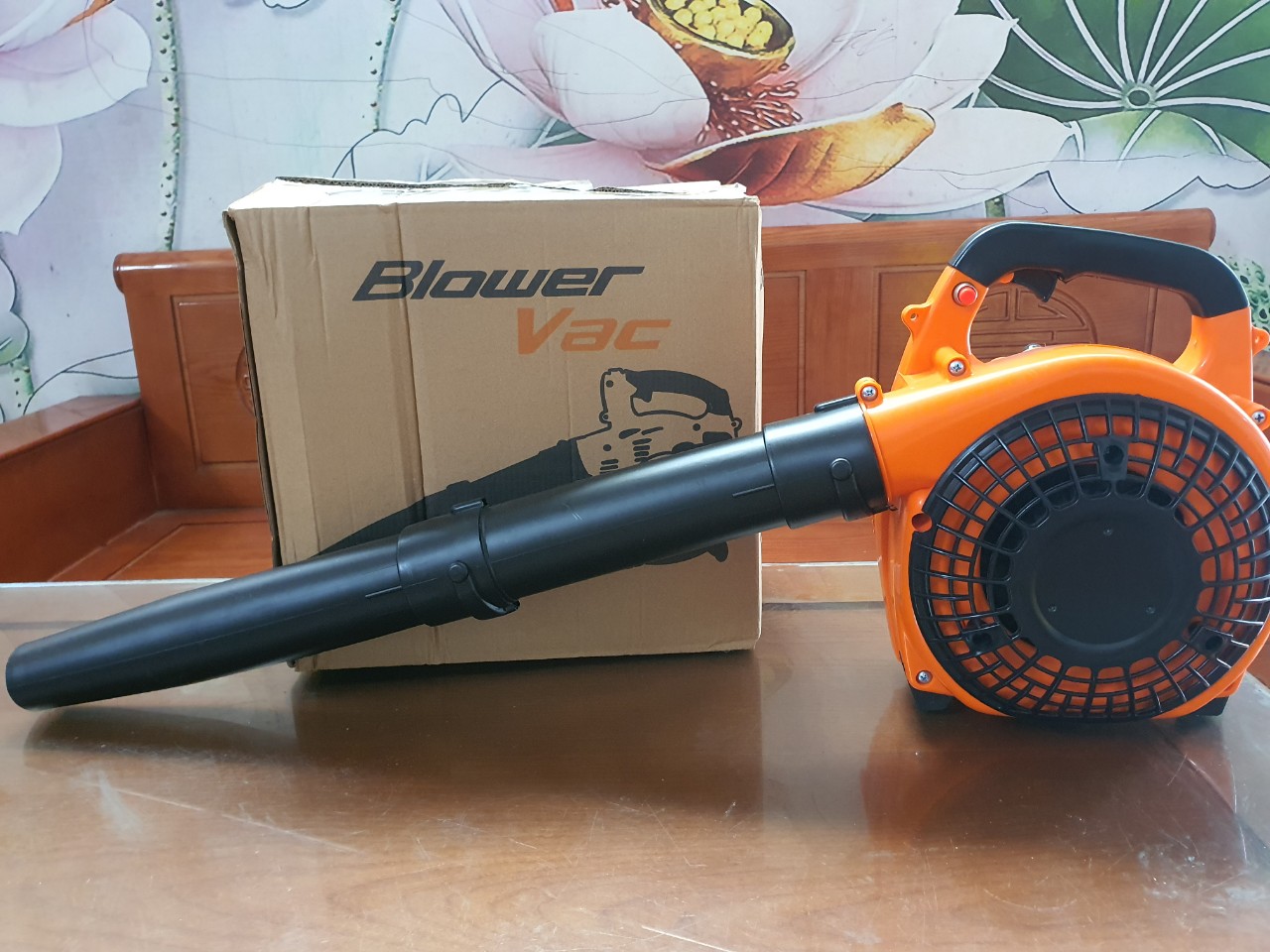 Máy thổi bụi, lá cây công nghiệp chạy xăng 2 thì BLOWER VAC - EB260