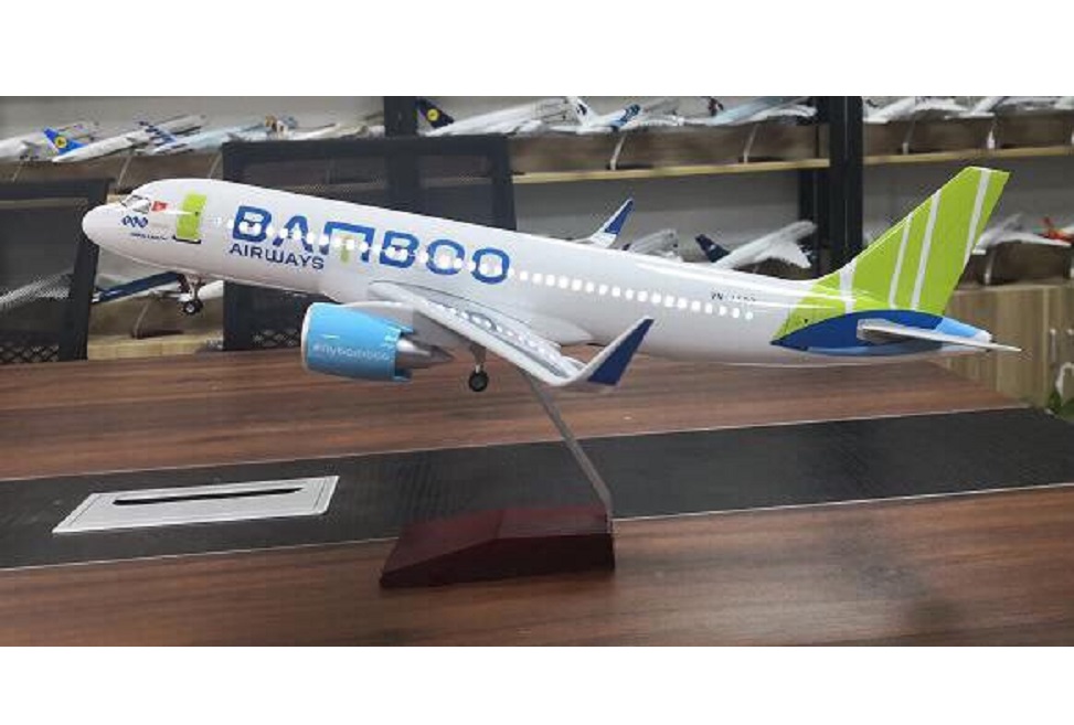 Mô hình máy bay Bamboo Airways 47 cm có đèn led bánh xe cao cấp