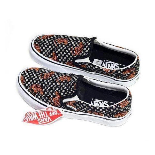 Giày sneakers Vans UA Classic Slip-On Tiger Floral - VN0A4U3819M