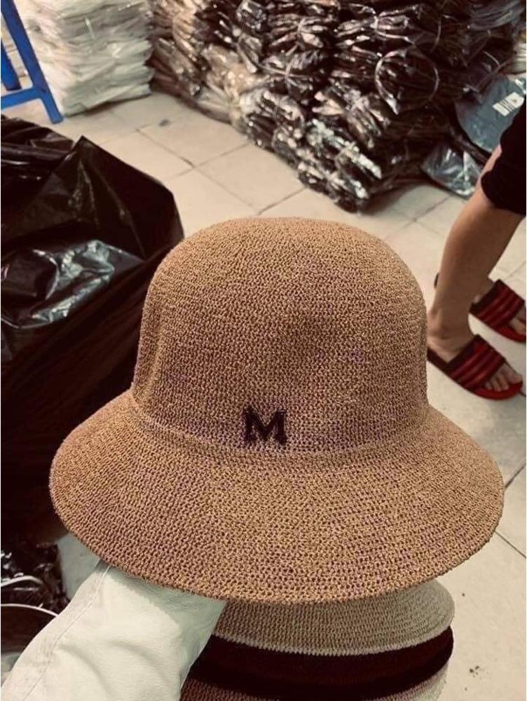 MŨ CÓI MỀM MẠI CHE NẮNG TỐT PHỐI CHỮ "M" XINH XẮN