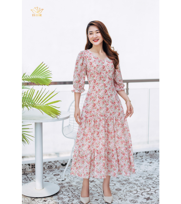 Đầm Maxi thiết kế trung niên Cổ tim tay lỡ Hồng hoa TTV1031