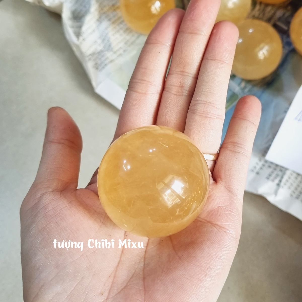 Bi cầu đá Thạch Anh vàng 4.0cm -> 5.5cm cho người mệnh Kim và Thổ