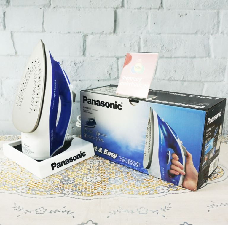 Bàn ủi hơi nước Panasonic NI-M300TARA - Hàng chính hãng