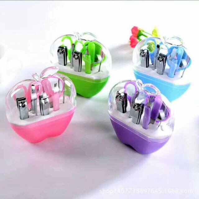 Bộ Dụng Cụ Bấm Móng Tay Hình Quả Táo 8 Món