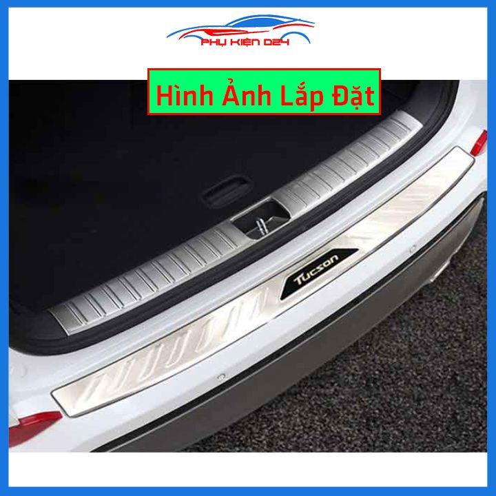 Ốp chống trầy cốp Tucson 2016-2017-2018-2019-2020-2021 inox sáng bóng bảo vệ xe chống va đập