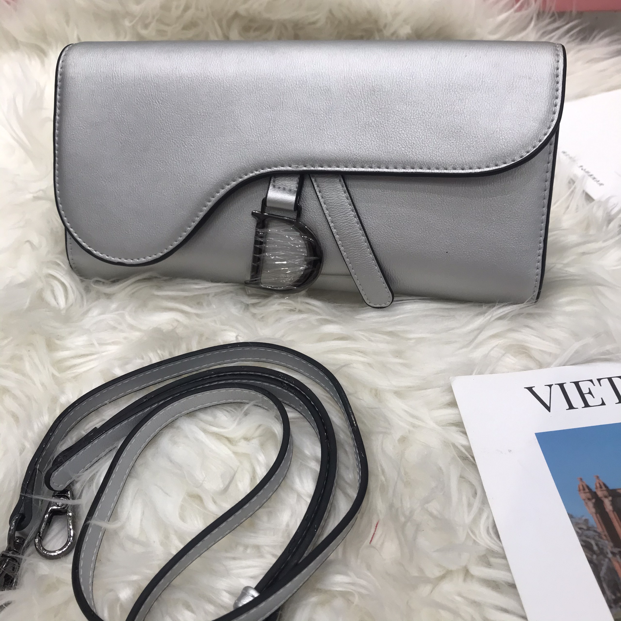 Bóp đầm clutch đeo chéo cầm tay màu bạc xinh xinh cho các bạn nữ -  - VX7123B