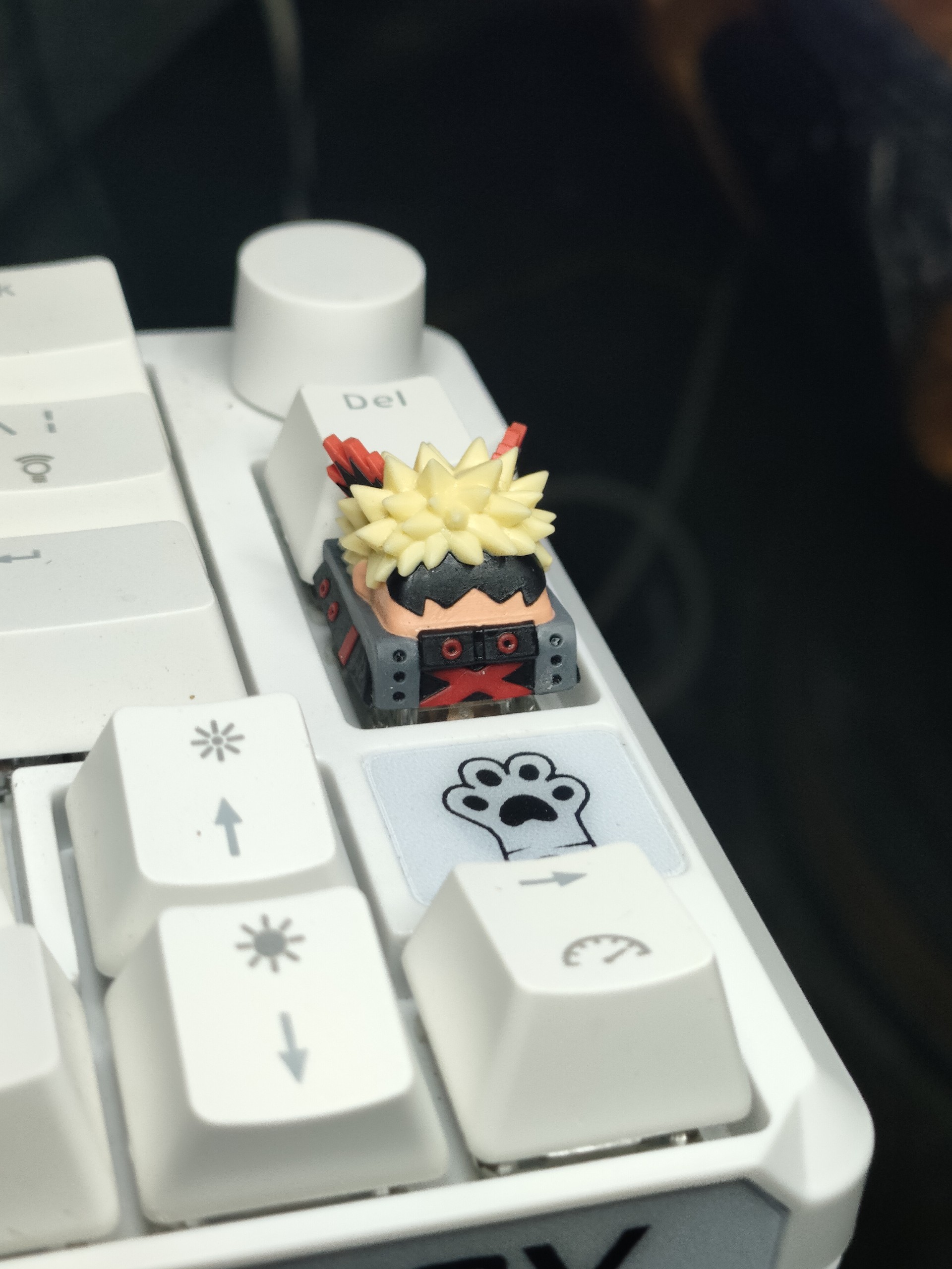 Keycap Katsuki Bakugo trang trí bàn phím cơ