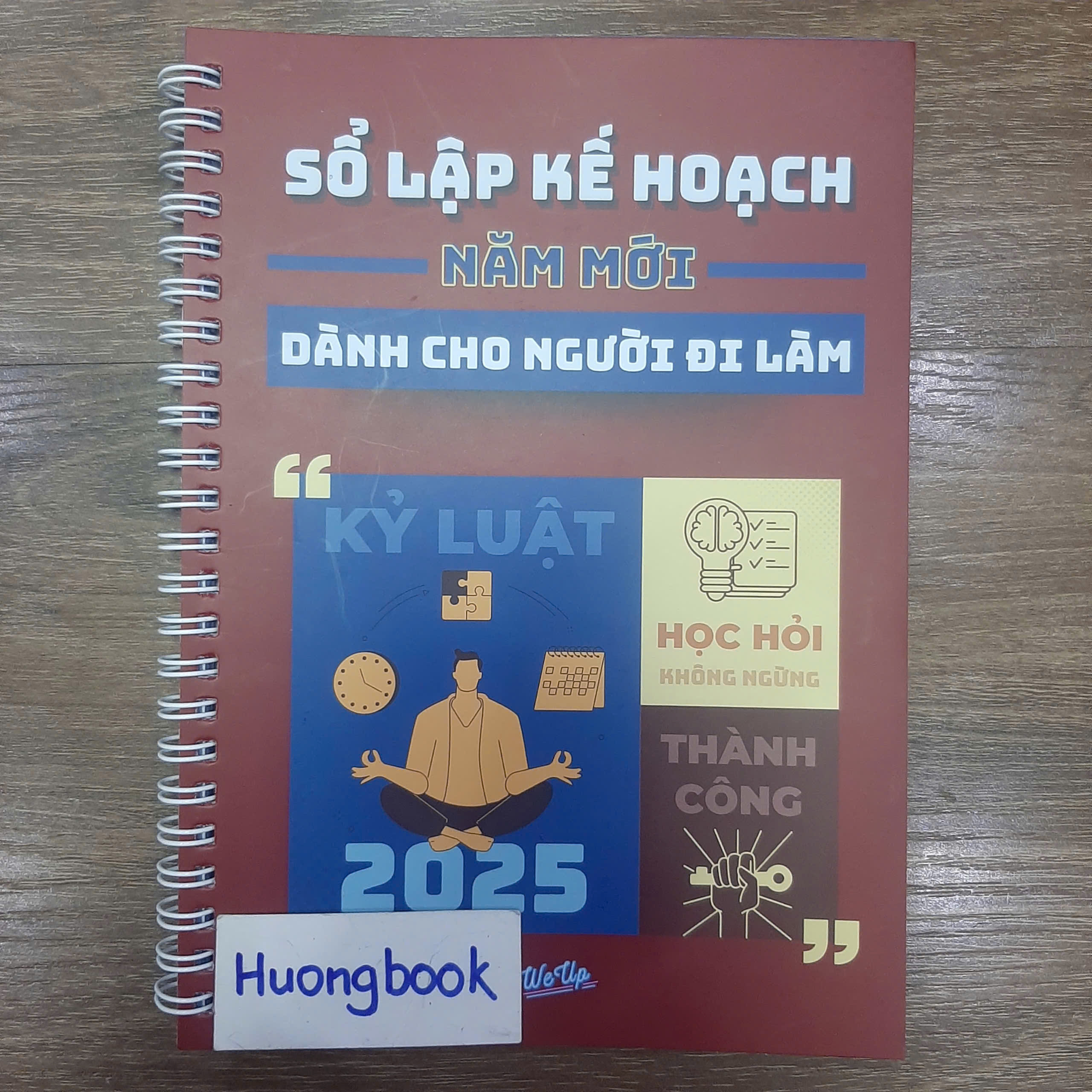 Sổ lập kế hoạch cho người đi làm năm 2025 #huongbook
