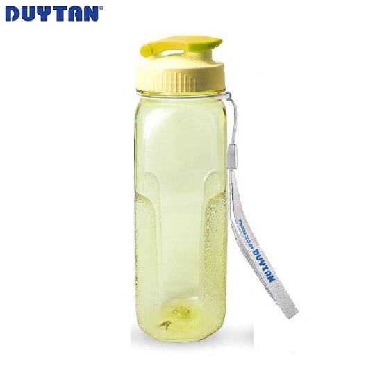 Bình nước nhựa Duy Tân 700ml (7,5 x 7,5 x 22,2 cm) - 32543 - Giao màu ngẫu nhiên - Hàng chính hãng