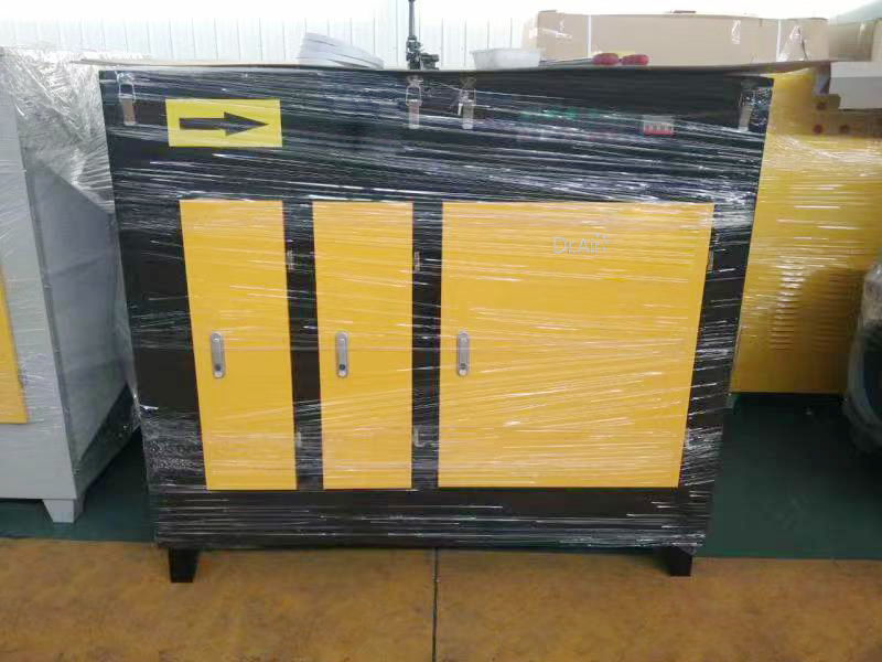 Máy UV xúc tác quang xử lý khí thải Dr.Ozone UVT-5000 - Lưu lượng xử lý: 5000 m3/h - Hàng chính hãng