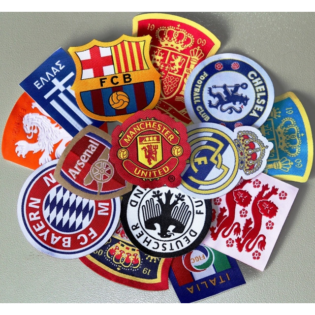 Set 30 Sticker logo CLB bóng đá có ép lụa