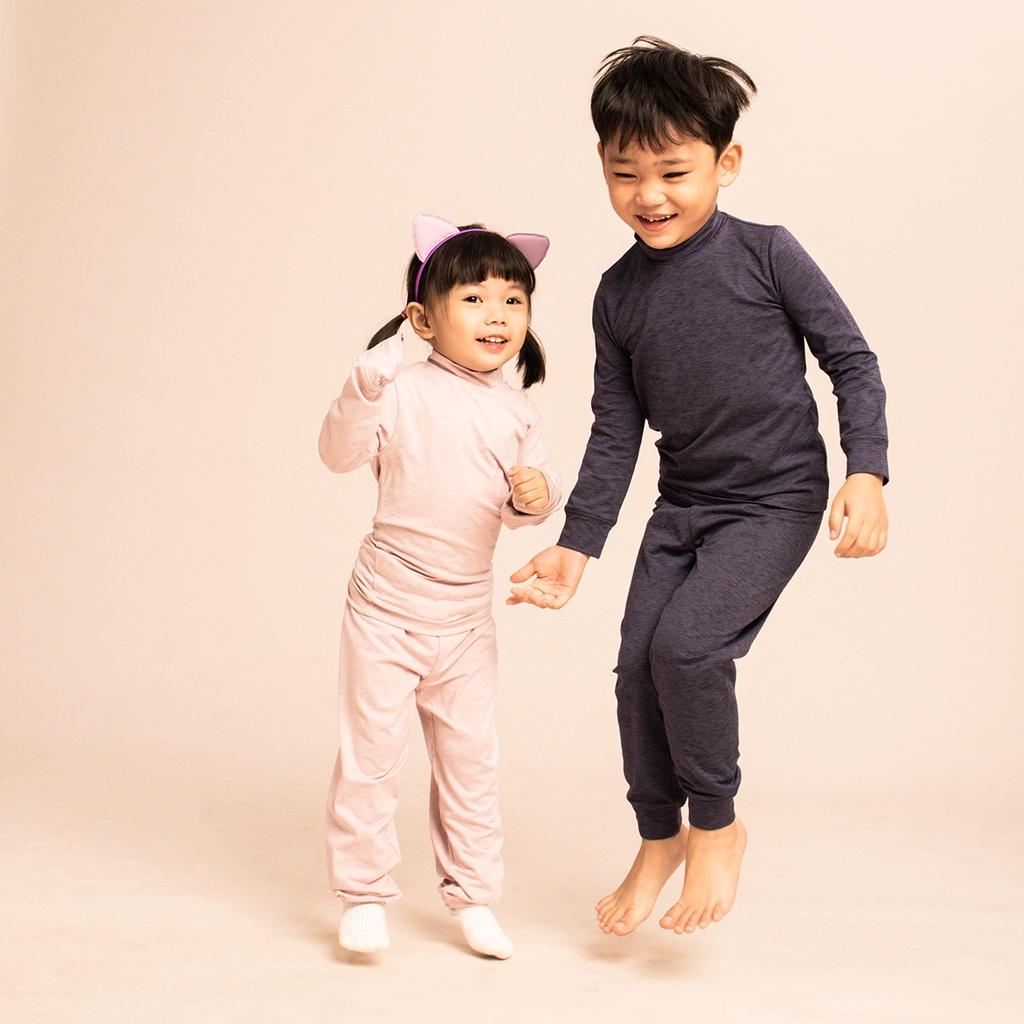 Bộ giữ nhiệt cho bé trai bé gái từ 2 - 8 tuổi vải 88% polyester - 12% spandex họa tiết trơn TPTS2-1698 | OETEO Thermal