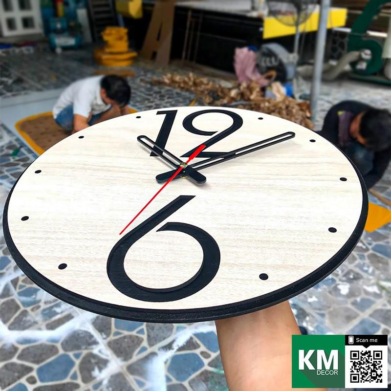 Đồng hồ treo tường mang phong cách hiện đại, sản phẩm trang trí bằng gỗ cắt laser  KMDH02 | trang trí homestay
