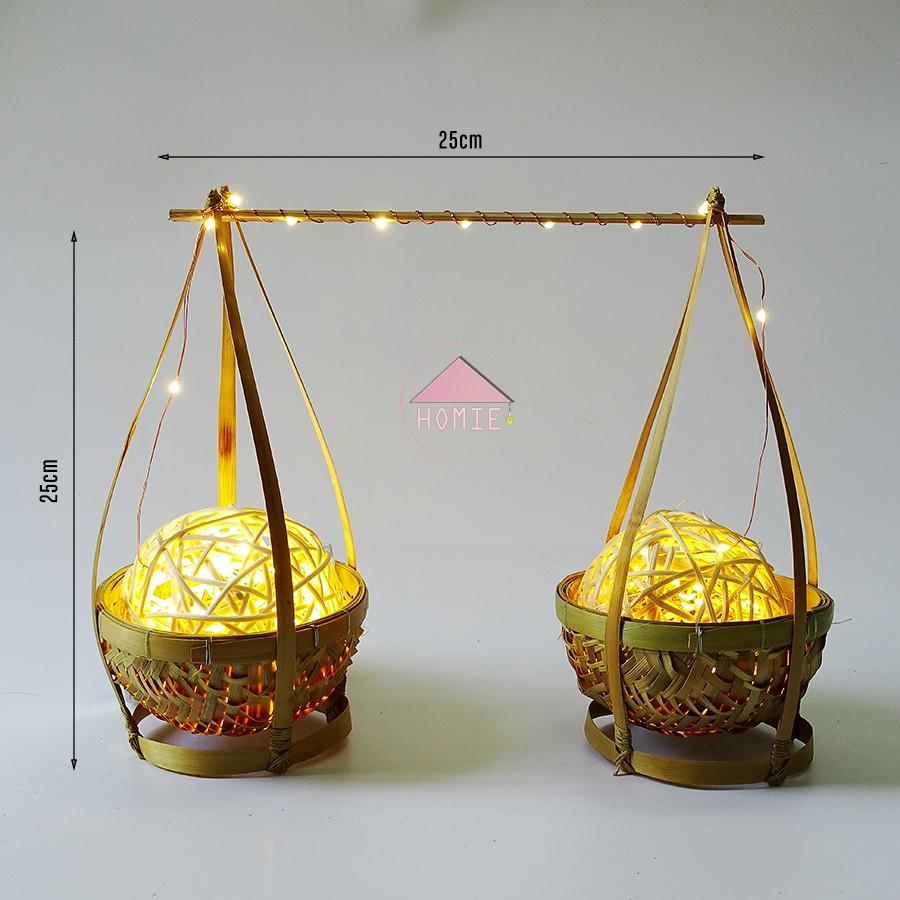 Đèn mây tre dạng quang gánh trang trí độc đáo